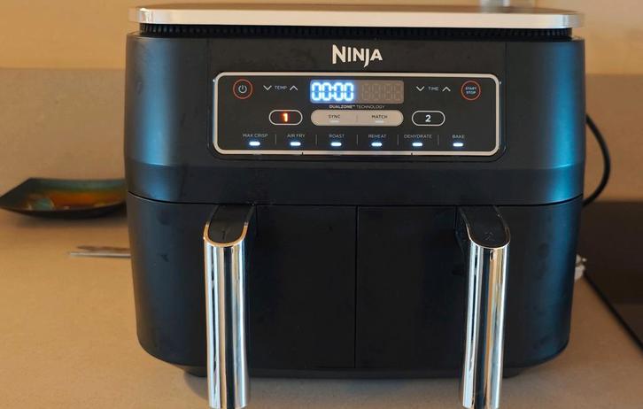 Ninja Dual Zone Airfryer AF300 - Perfecte staat!, Witgoed en Apparatuur, Airfryers, Zo goed als nieuw, Airfryer, 1500 gram of meer