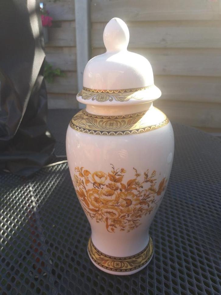 Ming Vaas met Deksel - Bladgoud & Handgeschilderd, Antiek en Kunst, Antiek | Vazen, Ophalen of Verzenden