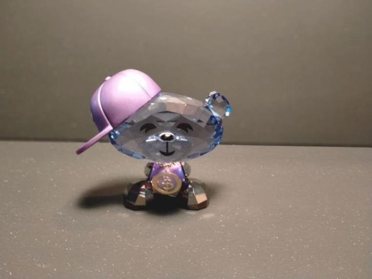 Swarovski Bo Bear Hip Hop ( zonder doos en certificaat ), Verzamelen, Swarovski, Zo goed als nieuw, Figuurtje, Ophalen of Verzenden