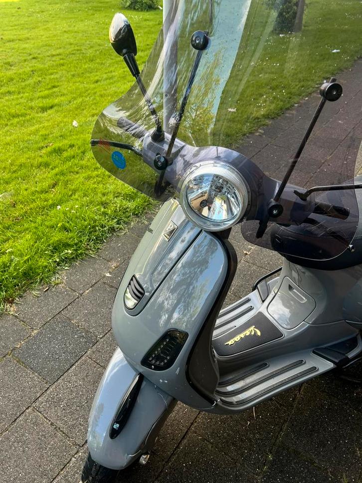 Vespa LX 50 (2005) – snel verkopen – mooie prijs!, Fietsen en Brommers, Snorfietsen en Snorscooters, Gebruikt, Vespa, Benzine