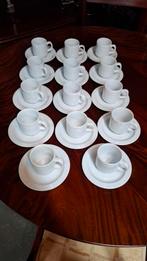 14 kop en schotel     6 soepkommen met schotel rosen thal, Ophalen of Verzenden, Zo goed als nieuw, Overige stijlen, Kop(pen) en/of Schotel(s)