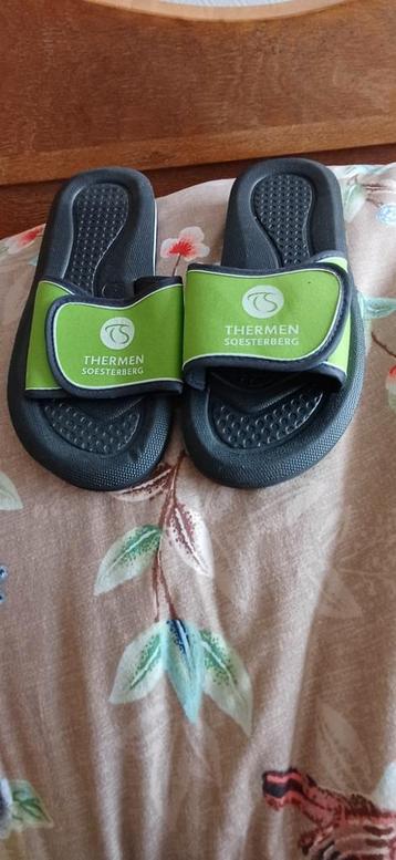 Saunaslippers 38-39 beschikbaar voor biedingen
