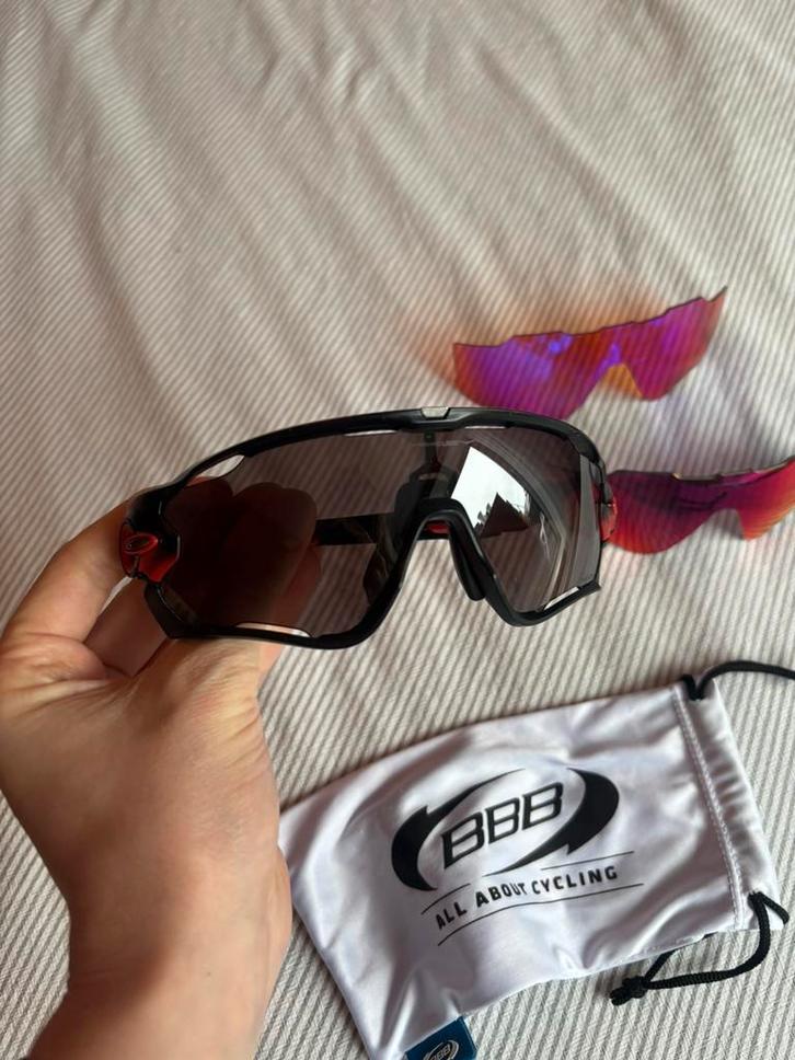 Oakley Jawbreaker met 3 originele PRIZM lenzen, Kinderen en Baby's, Kindermode-accessoires, Zo goed als nieuw, Ophalen of Verzenden