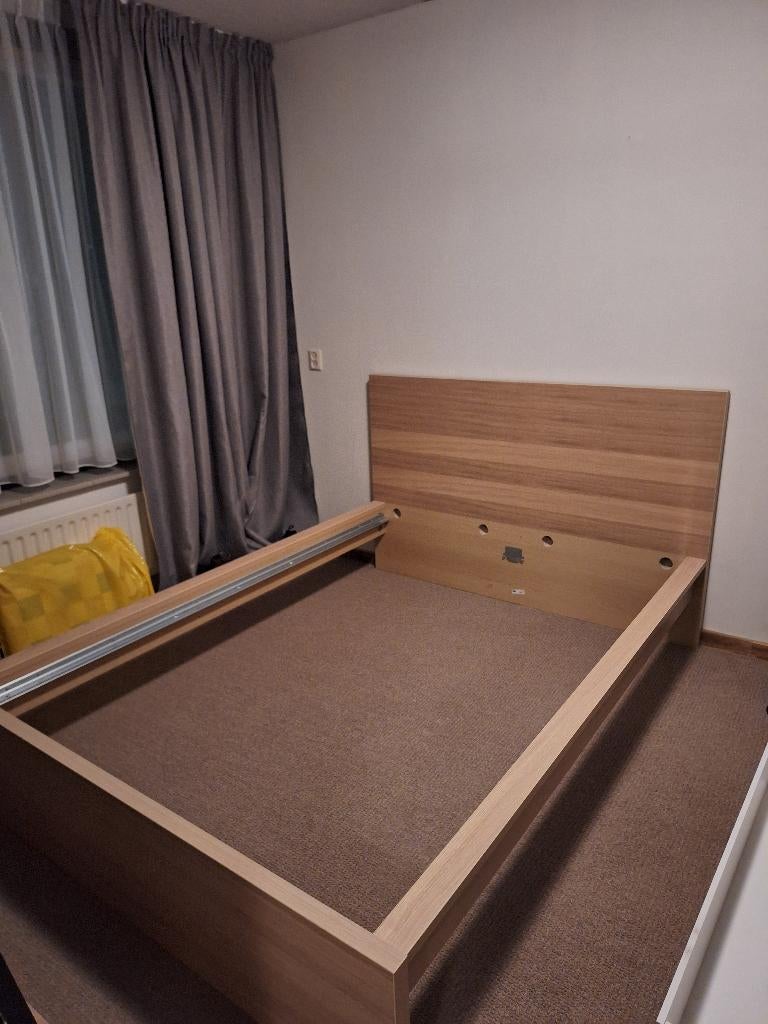 Malm bedonderstel, geglazuurd eikenfineer 140 x 200, Huis en Inrichting, Slaapkamer | Bedden, Zo goed als nieuw, Tweepersoons