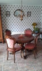 Klassieke eetkamer stoelen opnieuw gestoffeerd., Antiek en Kunst, Antiek | Meubels | Stoelen en Banken, Ophalen