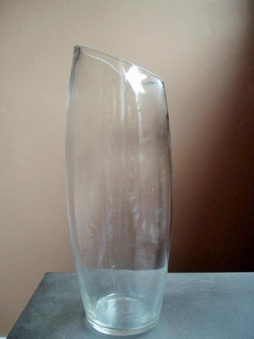 ZGAN - vaas - glas - H27 cm - a-symetrisch, Huis en Inrichting, Woonaccessoires | Vazen, Zo goed als nieuw, Overige kleuren, Minder dan 50 cm