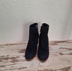 Mace mooie donkerblauwe suede/ leren enkellaarsjes, mt 37, Kleding | Dames, Schoenen, Mace, Blauw, Lage of Enkellaarzen, Ophalen of Verzenden