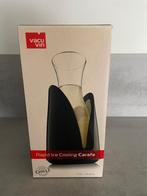 Vacu Vin glazen karaf met houder en koelelementen, Ophalen of Verzenden, Zo goed als nieuw, Overige typen