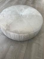 Zara Home Poef - Lichtgrijs, Huis en Inrichting, Minder dan 50 cm, Rond, Ophalen of Verzenden, Zo goed als nieuw
