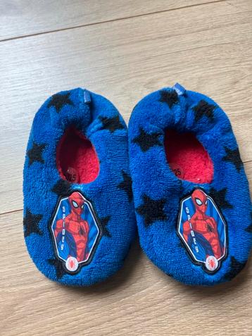 Spider-Man Sloffen Maat 23-25 beschikbaar voor biedingen