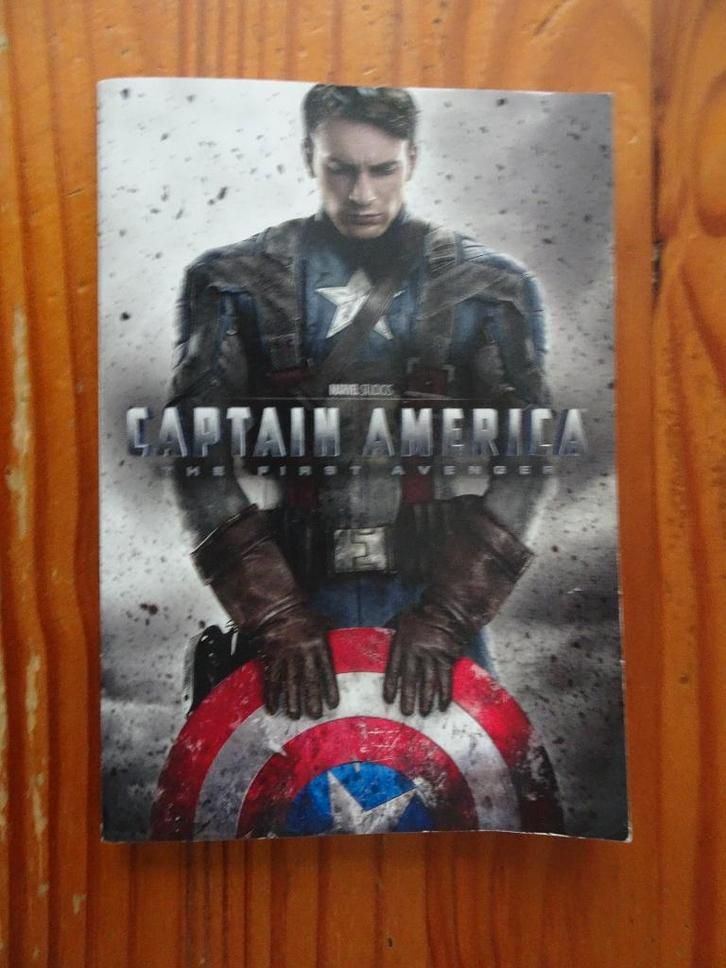 Boek Captain America The First Avenger, Boeken, Fantasy, Zo goed als nieuw, Ophalen of Verzenden