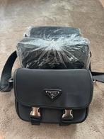 Prada schoudertas, Ophalen of Verzenden, Zo goed als nieuw, Zwart