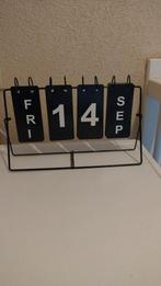 Industriële Omklap Kalender, Ophalen