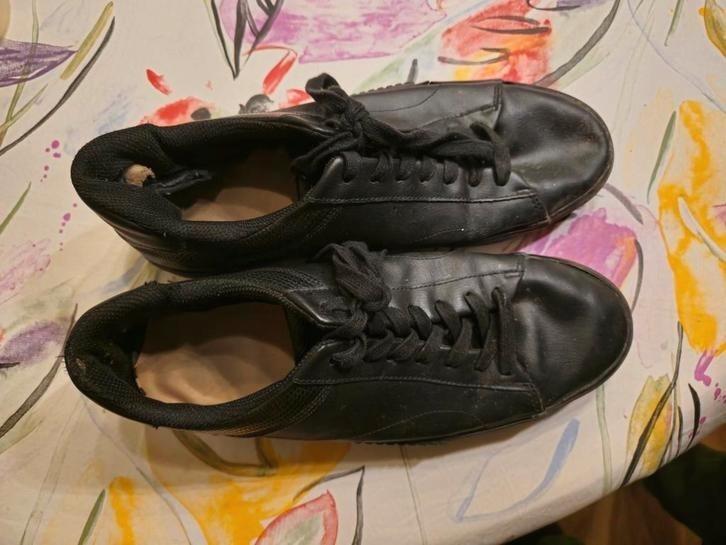 Bershka schoenen maat 45, Kleding | Heren, Schoenen, Gedragen, Sportschoenen, Zwart, Ophalen