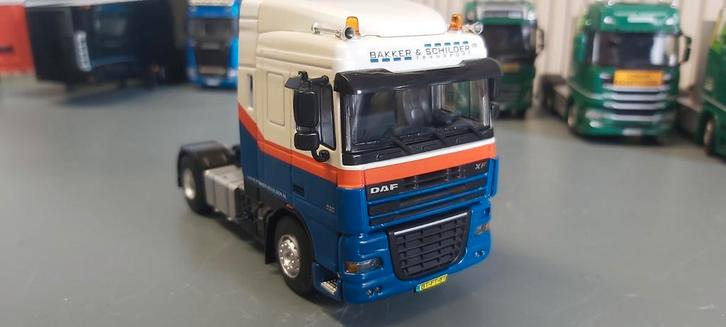 Daf XF  bakker en schilder wsi, Hobby en Vrije tijd, Modelauto's | 1:50, Zo goed als nieuw, Bus of Vrachtwagen, Wsi, Ophalen of Verzenden