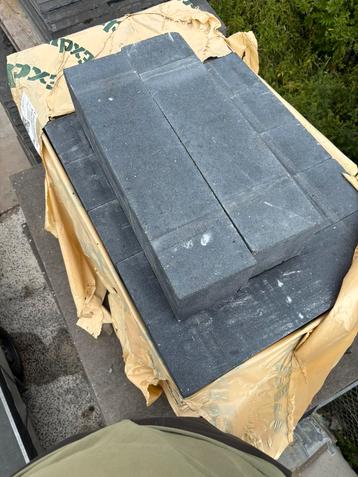 Excluton stapelblok antraciet 15x15x60cm beschikbaar voor biedingen