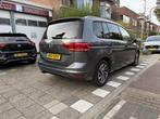 Volkswagen Touran 1.4 TSI Highline SOUND NAVI CARPLAY TREKHA, Auto's, Volkswagen, Gebruikt, 4 cilinders, Zilver of Grijs, 1500 kg
