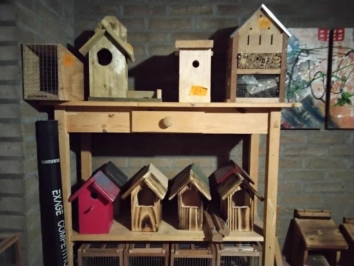 Voederhuisjes nestkastjes Incekten hotels, Tuin en Terras, Vogelhuisjes en Vogelbaden, Ophalen of Verzenden