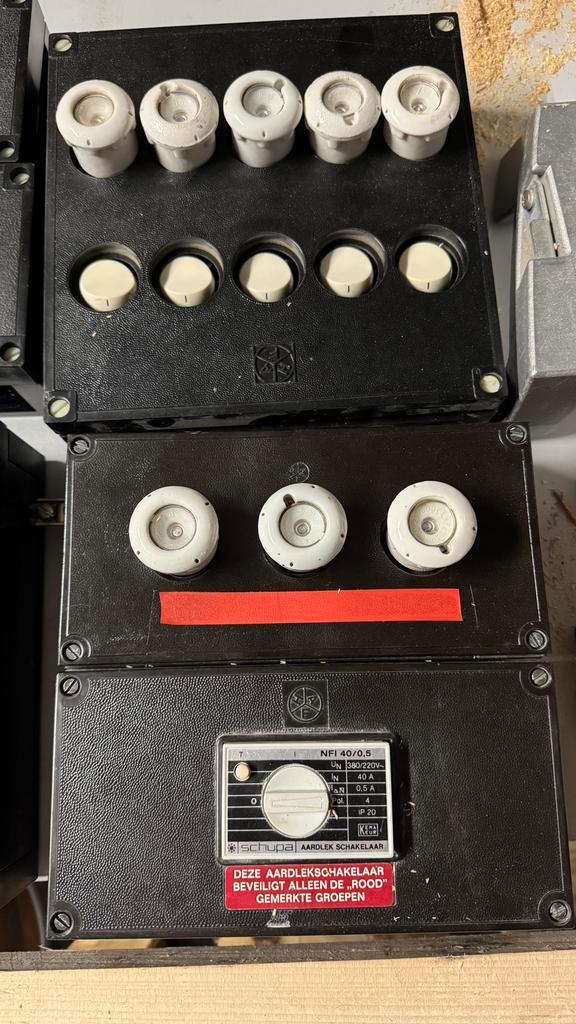 Stoppenkast / meterkast onderdelen, Doe-het-zelf en Verbouw, Elektra en Kabels, Gebruikt, Overige typen, Ophalen
