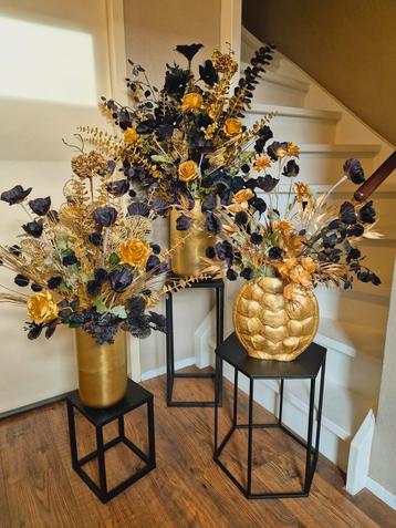 Geweldige 3 delige zwart goud zijde bloemstuk boeket bloemen beschikbaar voor biedingen