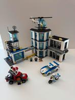Lego politiebureau 60141, Kinderen en Baby's, Speelgoed | Duplo en Lego, Ophalen of Verzenden, Zo goed als nieuw, Complete set