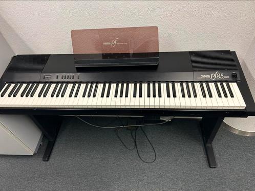 Yamaha piano Pf85, Muziek en Instrumenten, Piano's, Gebruikt, Piano, Zwart, Digitaal, Ophalen