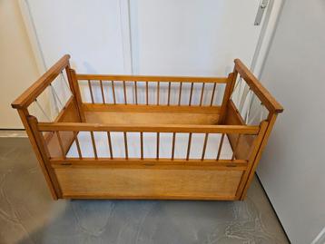 Baby bedje beschikbaar voor biedingen