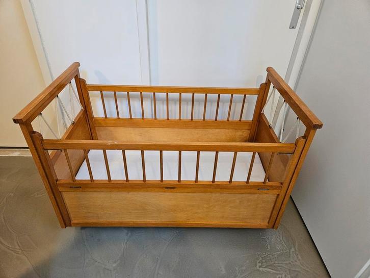 Baby bedje, Kinderen en Baby's, Babywiegjes en Ledikanten, Gebruikt, Ledikant, Ophalen