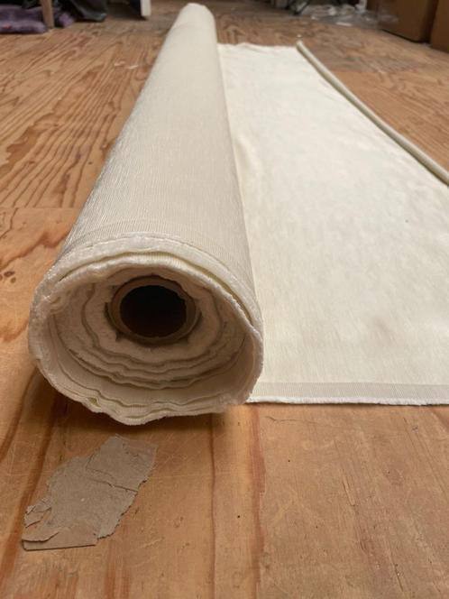 Rol Satijn Achtige Stof - Beige - 700 x 140 CM, Hobby en Vrije tijd, Stoffen en Lappen, Nieuw, Polyester, 120 cm of meer, 200 cm of meer