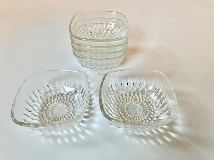 Set van 6 vintage Duralex glazen schaaltjes, Huis en Inrichting, Woonaccessoires | Schalen en Manden, Zo goed als nieuw, Schaal
