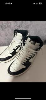 Jordan 1 Mocha, Bruin, Nike, Ophalen of Verzenden, Zo goed als nieuw