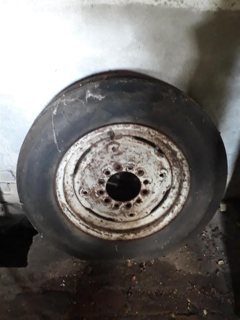 voorband voor een tractor, Ophalen