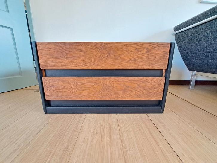 tv-standaard, nachtkastje, ladekastje. klein maar zwaar, Huis en Inrichting, Slaapkamer | Nachtkastjes, Zo goed als nieuw, Minder dan 45 cm