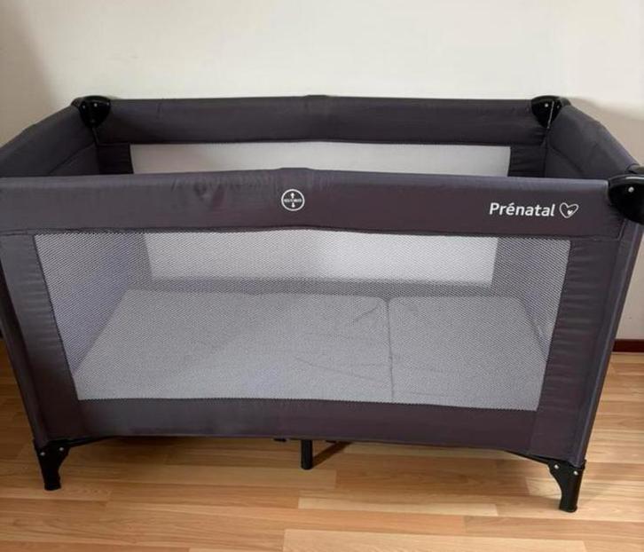 Prenatal Camping bed + Matras – Zeer Goede Staat, Kinderen en Baby's, Babywiegjes en Ledikanten, Zo goed als nieuw, Reisbedje