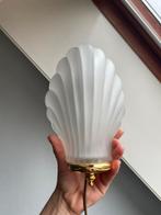 Vintage Wandlamp met Glazen Kap, Ophalen, Zo goed als nieuw, Glas