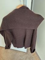 Trendy trui met sjaal. Nieuw. Bruin.Small, Kleding | Dames, Truien en Vesten, Ophalen of Verzenden, Nieuw, Maat 36 (S), Bruin