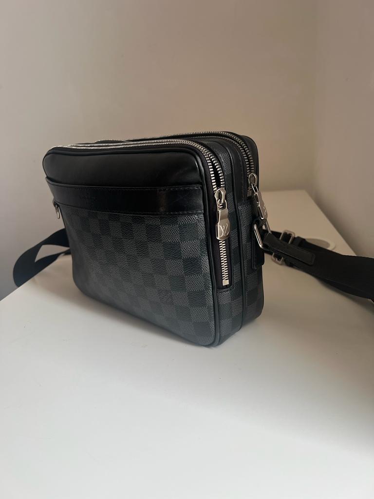 Louis Vuitton Olav PM - Zo goed als nieuw!, Overige merken, Minder dan 30 cm, Ophalen of Verzenden, Minder dan 25 cm