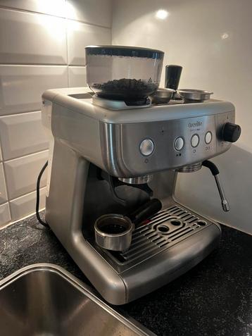 Mooie koffiemachine Breville Barista Max z.g.a.n   beschikbaar voor biedingen