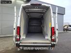 Iveco Daily 35S21 Automaat 2025 model L2H2 ACC LED Navi Velg, Auto's, Automaat, Stof, Euro 6, 4 cilinders