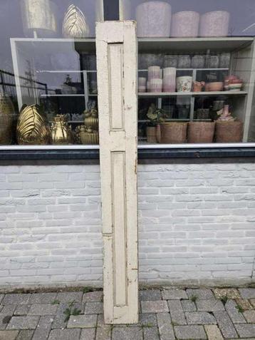 brocant luik ``WOONWINKEL RUSTIEK`` beschikbaar voor biedingen