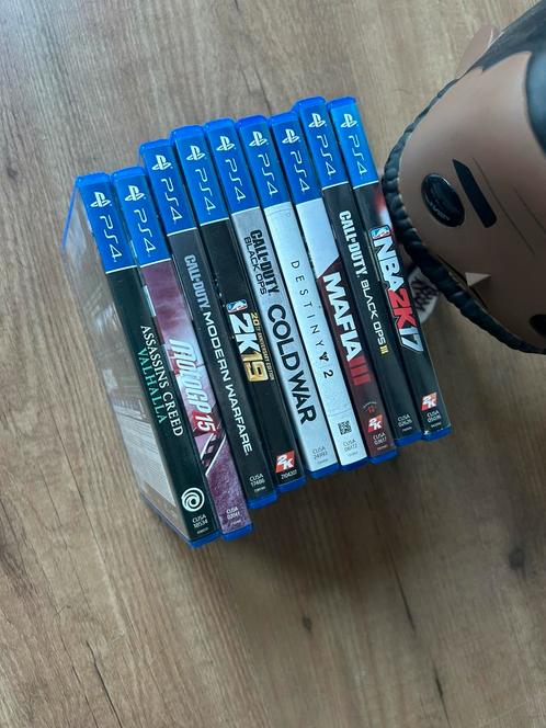 Playstation4 500 GB , with 2 controllers, 14 video games, Spelcomputers en Games, Spelcomputers | Sony PlayStation 4, Gebruikt