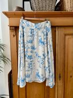 Zwierige toile de jouy rok Nümph blauw wit 38/40, Kleding | Dames, Rokken, Maat 38/40 (M), Zo goed als nieuw, Numph, Onder de knie