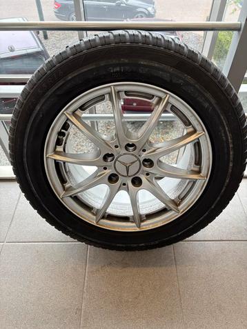 Mercedes-Benz originele velgen met Winterbanden beschikbaar voor biedingen