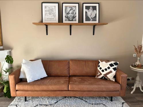 WOOOD 3-zits bank Indy leer cognac, Huis en Inrichting, Banken | Bankstellen, Zo goed als nieuw, Driepersoons, 200 tot 250 cm