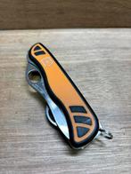 VICTORINOX HUNTER. XT, Caravans en Kamperen, Kampeergereedschap, Ophalen of Verzenden, Nieuw