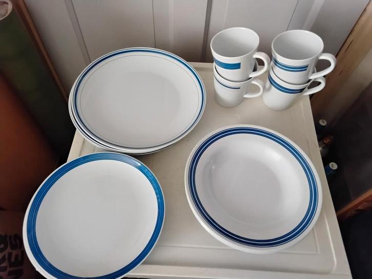 Camping servies, Caravans en Kamperen, Kampeeraccessoires, Zo goed als nieuw, Ophalen of Verzenden