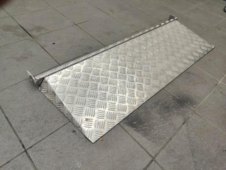 Aluminium drempelhulp, Diversen, Rolstoelen, Gebruikt, Elektrische rolstoel, Ophalen of Verzenden