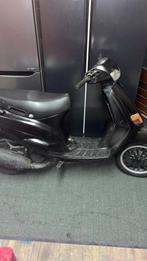 Zip type 3/fastrider 125cc ac, Tweetakt, Maximaal 45 km/u, Zip, Zo goed als nieuw