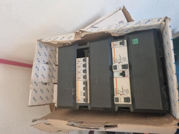 Groepenkast zie fotos beschikbaar voor biedingen