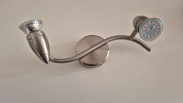 Moderne plafondlamp met 2 Spots beschikbaar voor biedingen